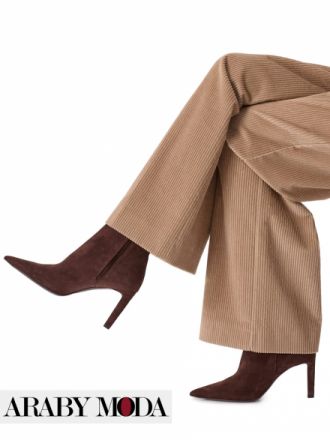 Brown suede ankle boots pair perfectly with classic or modern outfits, adding luxury touch Brown suede ankle boots pair perfectly with classic or modern outfits, adding luxury touch