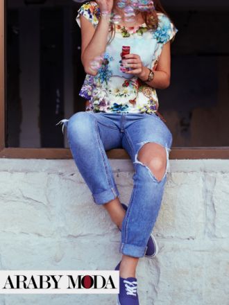 Revive your youth with ripped blue jeans