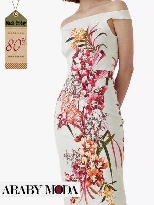 Stylique meets Karen Millen dresses and shop up to 85% off with Black Friday deals