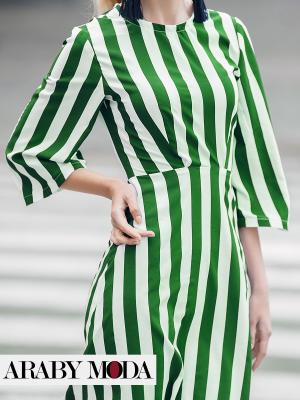 Striped dress the choice of short girls in the trendy green color for this year
