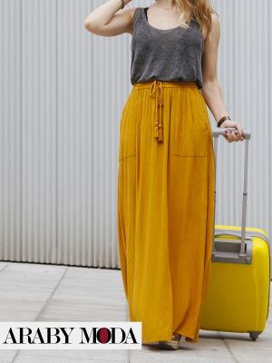 Airport outfit with a youthful, lightweight feel for easy movement