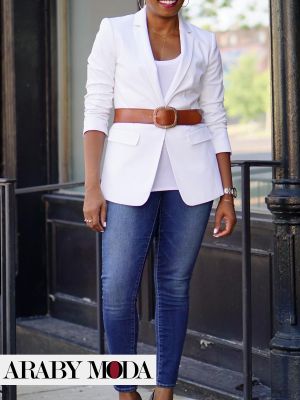 Match a brown belt with a white blazer and jeans