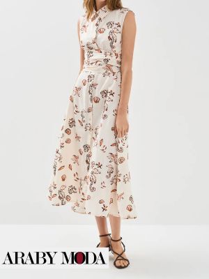 Printed, bodycon dress is the perfect summer staple for millennial women