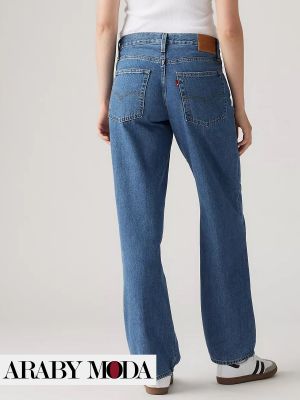 Levi's Wide Style Jeans an Ideal Choice for November and Autumn Look