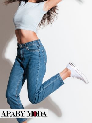 Jeans provide unrestricted freedom of movement for every day
