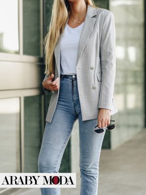 Your photos that capture timeless elegance will always be paired with jeans