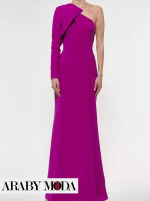 Elie Saab's luxurious one-shoulder dress with a special color