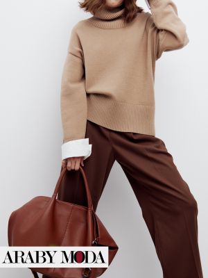 Shades of brown in a soft feminine winter look