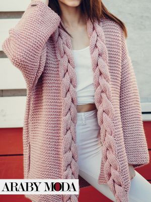 Knitted pink cardigan that gives warmth and a trendy look in winter