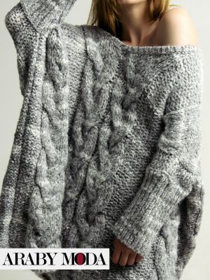 Grey knitted wool dress, for a unique feminine style