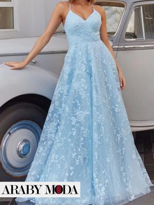 Evening Dress Sky blue soft and distinctive embroidered with roses