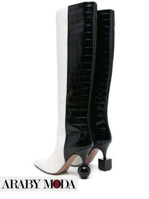 Jacquemus Les Bottes Bisou boot with a modern and unique design