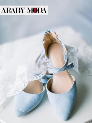 Soft blue wedding sandals for a different look