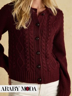 حنين الماضي باناقة مع الكنزات المحبوكة وباللوان شتوية