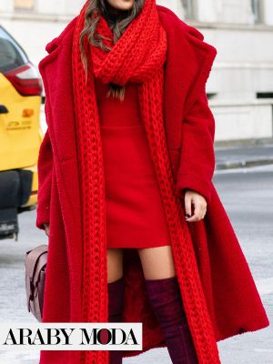 يمكن ان يكون الاوتفيت بستايل مونوكروم بالاحمر حتى تستمتعي بتأثير تنحيفي في الشتاء