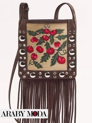 Valentino Garavani's small shoulder bag - Spring and Summer 2025 trend with a cherry print
