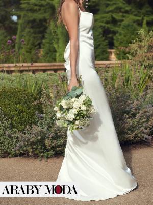 Ivory Silk Bridal Gown for Luxury Photo - Side View